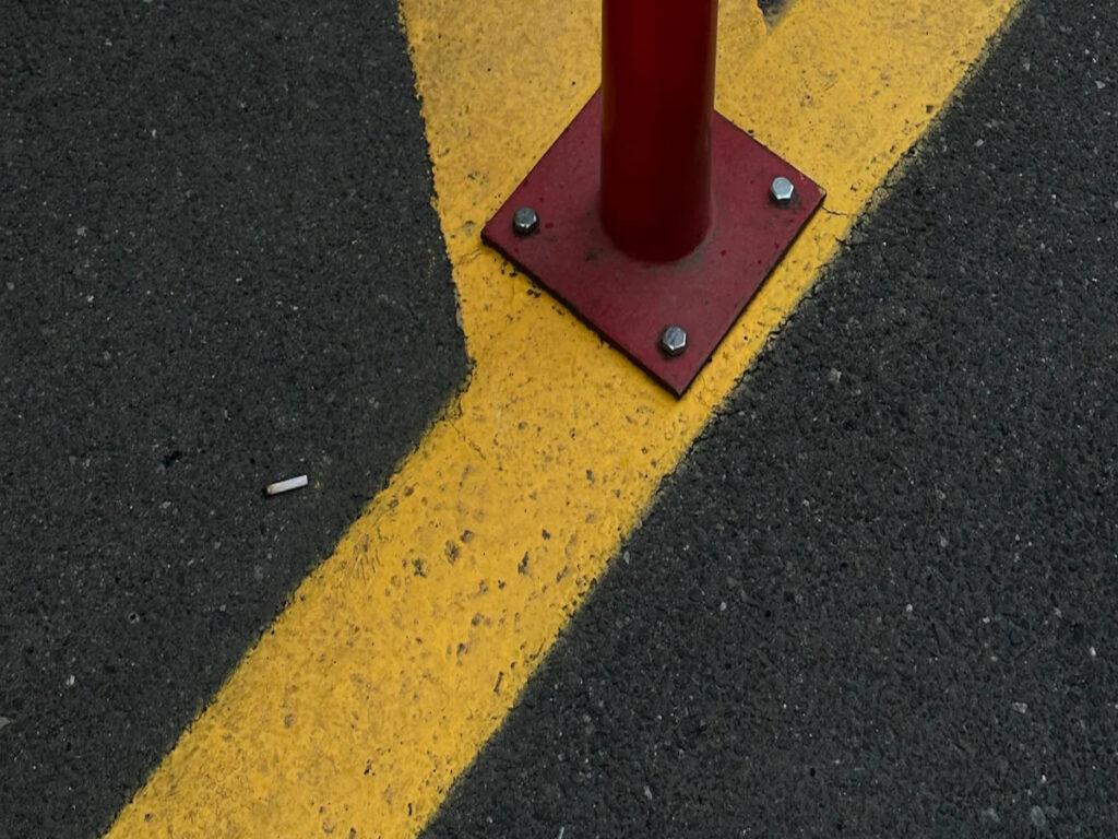 collapsible traffic cones with rubber base