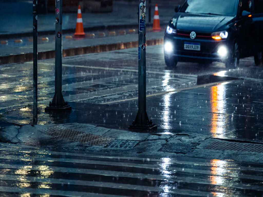 traffic cones with reflective tape