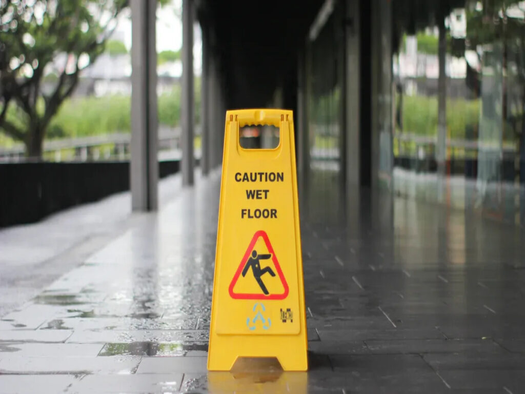 OPTSIGNS | How to Use Multiple Safety Signs in High-Risk Areas Effectively