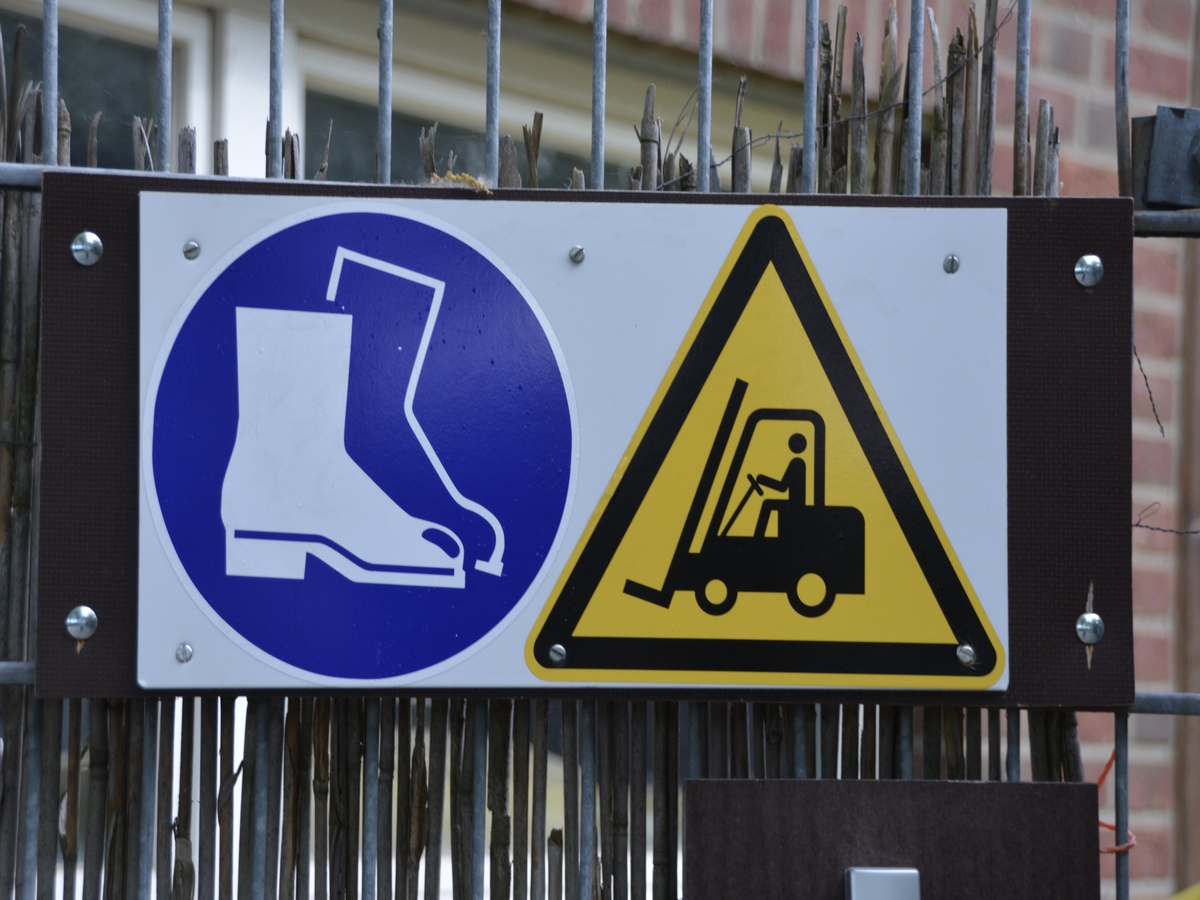 OPTSIGNS | How to Choose the Right Materials for Required PPE Signs in Your Workplace
