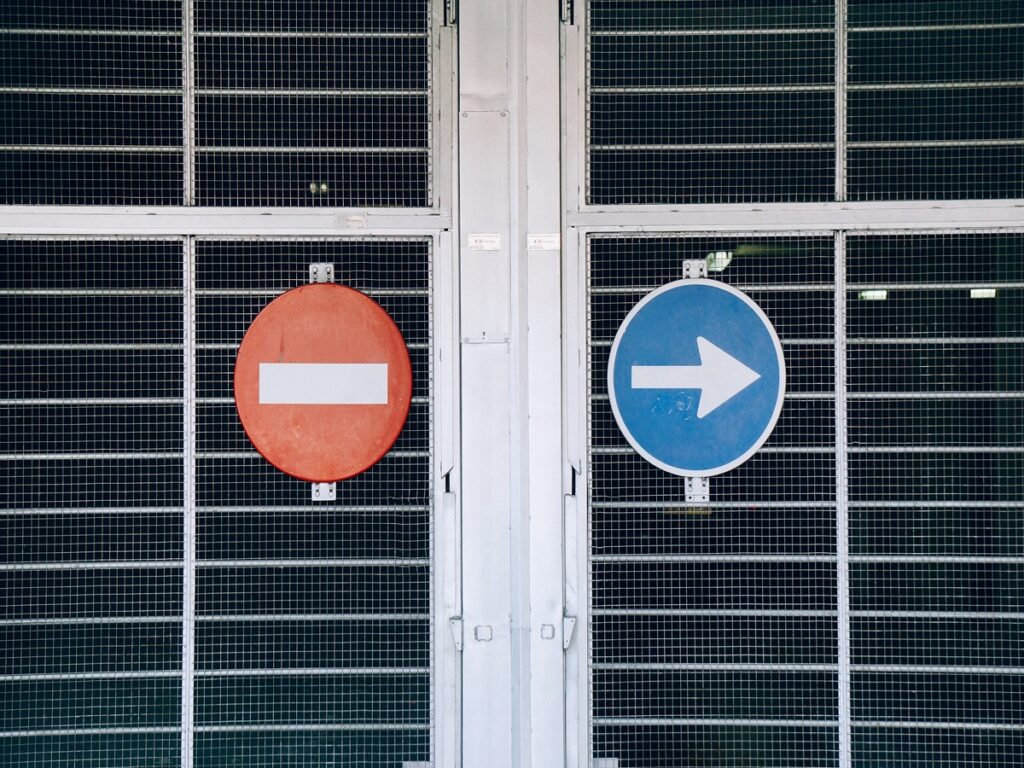 OPTSIGNS | Temporary vs Permanent Safety Road Signs: Key Differences, Aplicações, and When to Use Each OPTSIGNS | Temporary vs Permanent Safety Road Signs: Key Differences, Applications, and When to Use Each