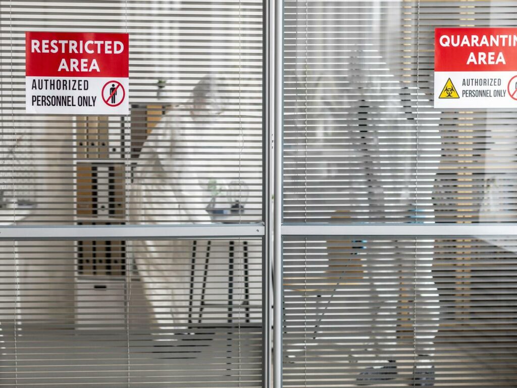 OPTSIGNS | How to Use Multiple Safety Signs in High-Risk Areas Effectively