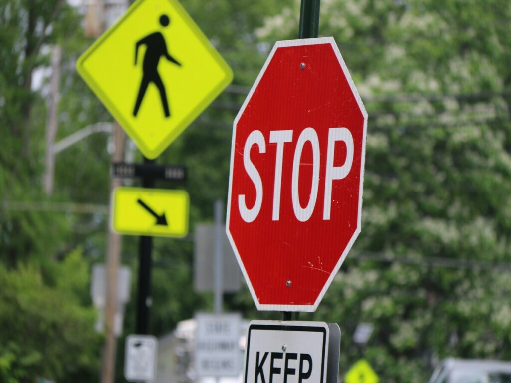OPTSIGNS | Understanding Road Safety Sign Standards: MUTCD (USA), AS 1742 (Australia), and Vienna Convention (Europe) OPTSIGNS | Understanding Road Safety Sign Standards: MUTCD (USA), AS 1742 (Australia), and Vienna Convention (Europe)