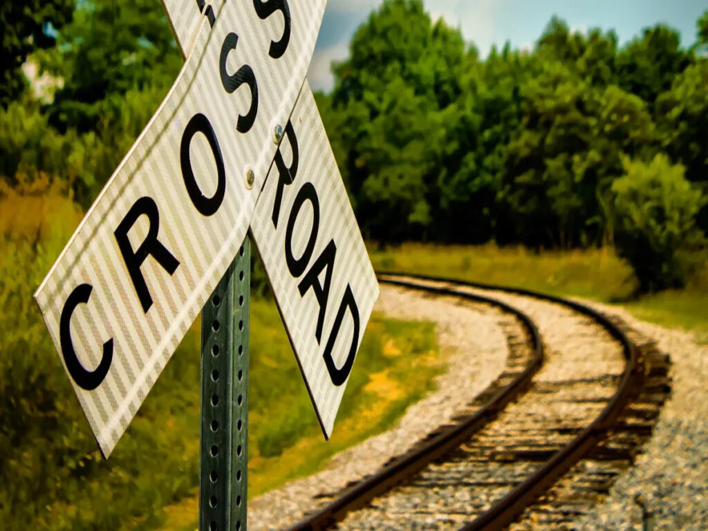 ОПТСАЙНЫ | How Traffic Safety Signs Help Enforce Quiet Zones at Railroad Crossings OPTSIGNS | How Traffic Safety Signs Help Enforce Quiet Zones at Railroad Crossings