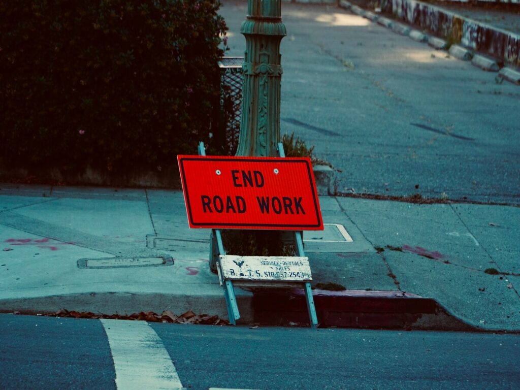 옵션 | 맨 위 3 도로 표지판 프레임 프로젝트 시간과 돈 비용이 드는 실수 OPTSIGNS | Top 3 Road Sign Frames Mistakes That Cost Projects Time and Money