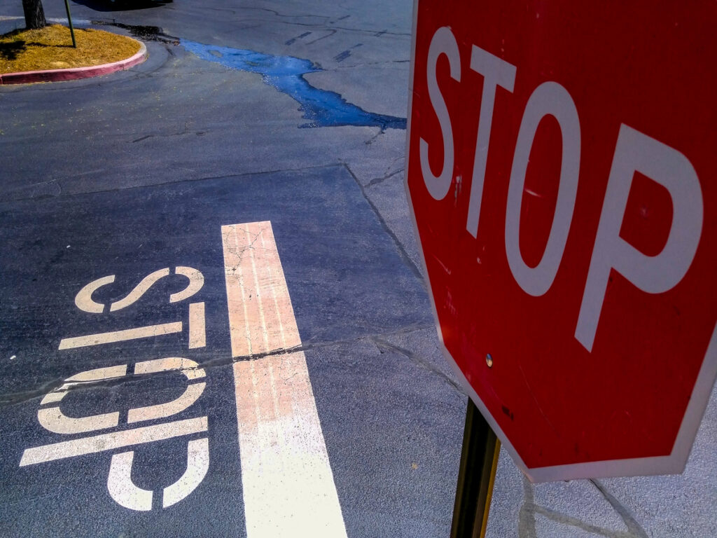 SIGNES OPTIQUES | Complete Guide to Portable Stop Sign Frames for Roadworks and Traffic Control OPTSIGNS | Complete Guide to Portable Stop Sign Frames for Roadworks and Traffic Control