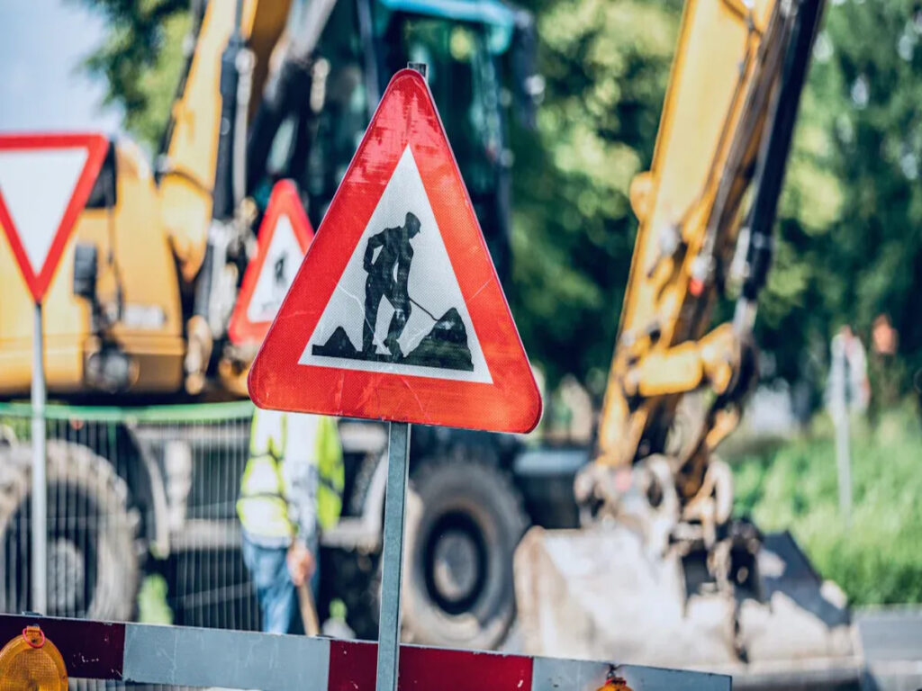OPTSIGNS | Ground Spikes for Traffic Sign Installation: Stabilität, Haltbarkeit, and Ease of Use OPTSIGNS | Ground Spikes for Traffic Sign Installation: Stability, Durability, and Ease of Use