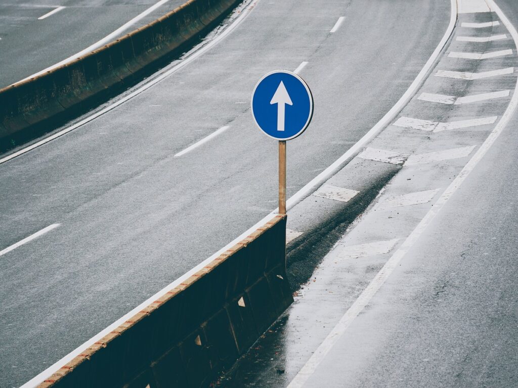 विकल्पसंकेत | U-Bolt Road Sign Brackets vs. Banding Straps: Which Mounting Method Is Better? OPTSIGNS | U-Bolt Road Sign Brackets vs. Banding Straps: Which Mounting Method Is Better?