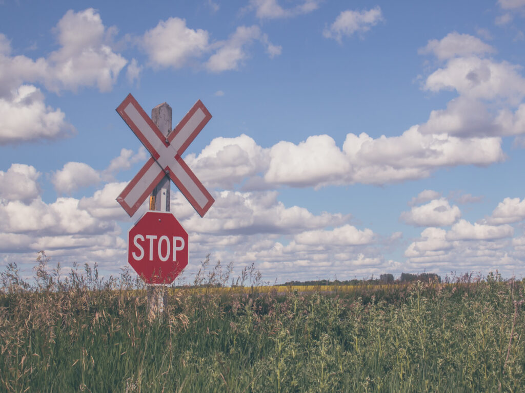 OPTSIGNS | Why Safety Signs Aren’t One-Size-Fits-All: A Look at Cultural Differences Between the UK and US