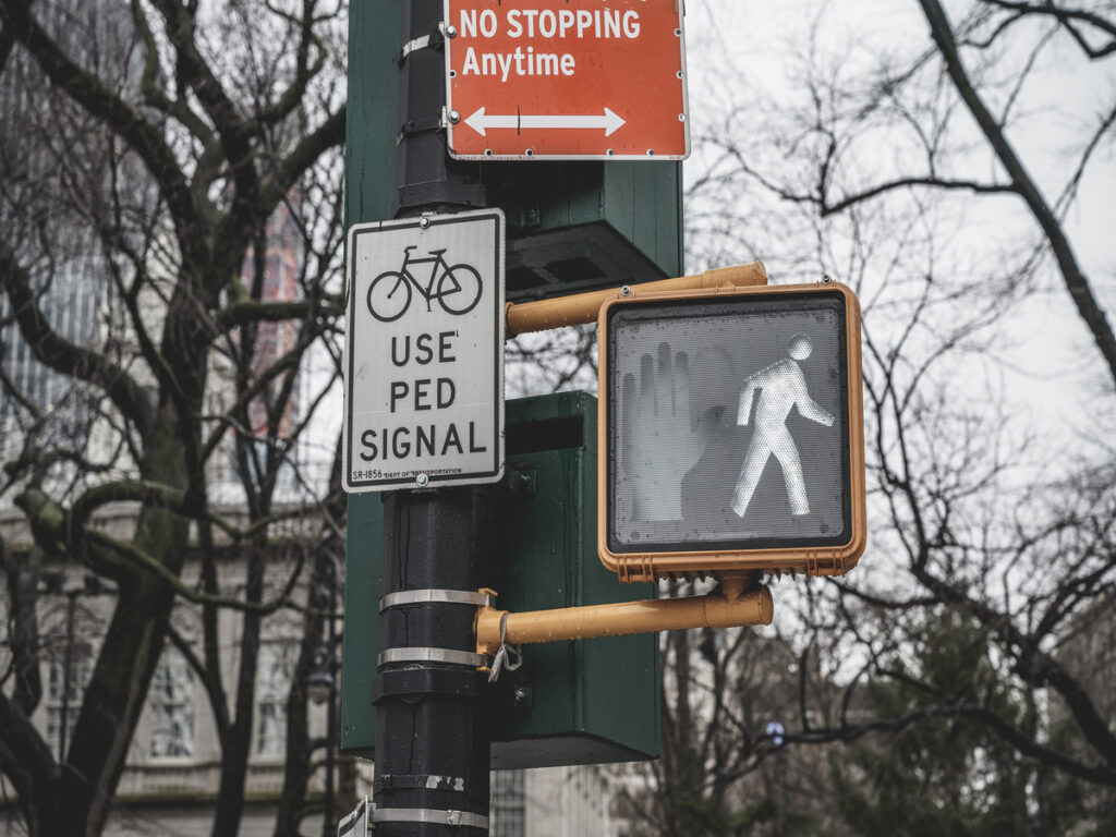 OPTSIGNS | How to Combine Traffic Safety Signs in Multi-Message Sign Frames for Maximum Clarity OPTSIGNS | How to Combine Traffic Safety Signs in Multi-Message Sign Frames for Maximum Clarity