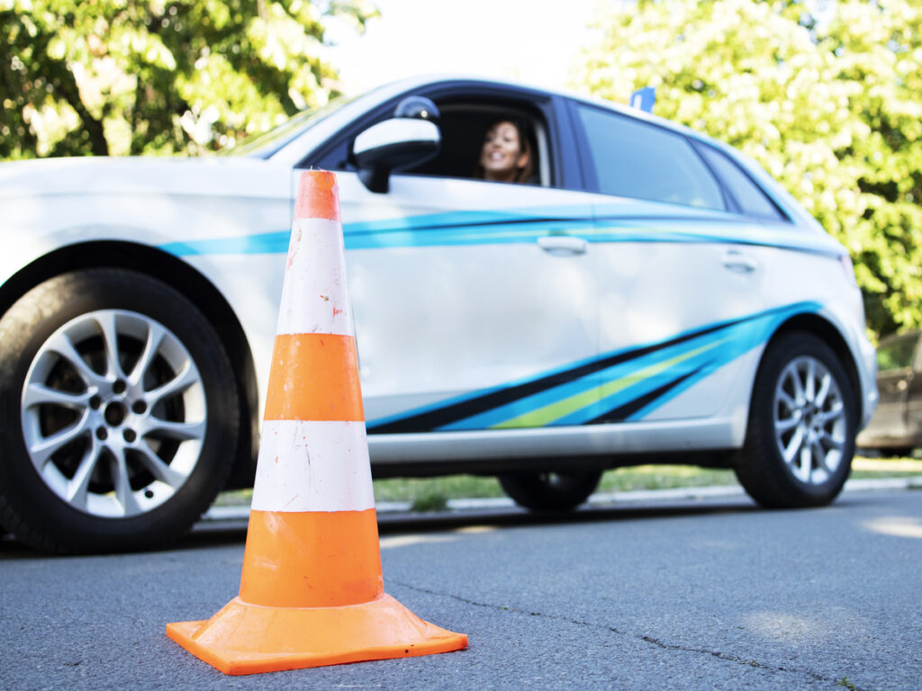 OPTSIGNS | How Channelizer Cones Improve Stopping Sight Distance for Safer Roads OPTSIGNS | How Channelizer Cones Improve Stopping Sight Distance for Safer Roads