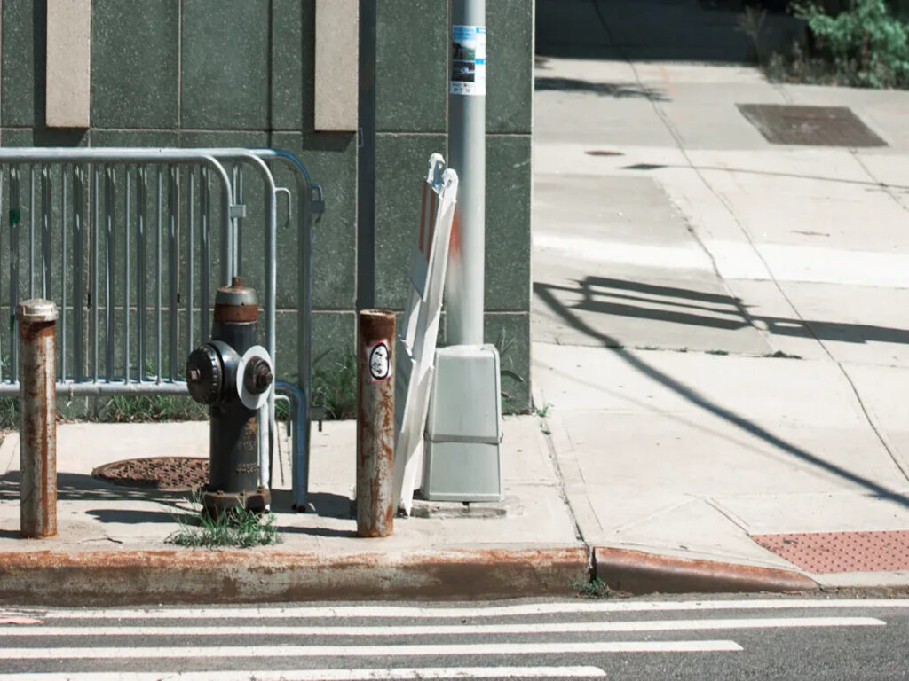 OPTSIGNS | Removable Steel Bollards Installation: Sleeve Systems, Locking Mechanisms & Best Practices OPTSIGNS | Removable Steel Bollards Installation: Sleeve Systems, Locking Mechanisms & Best Practices