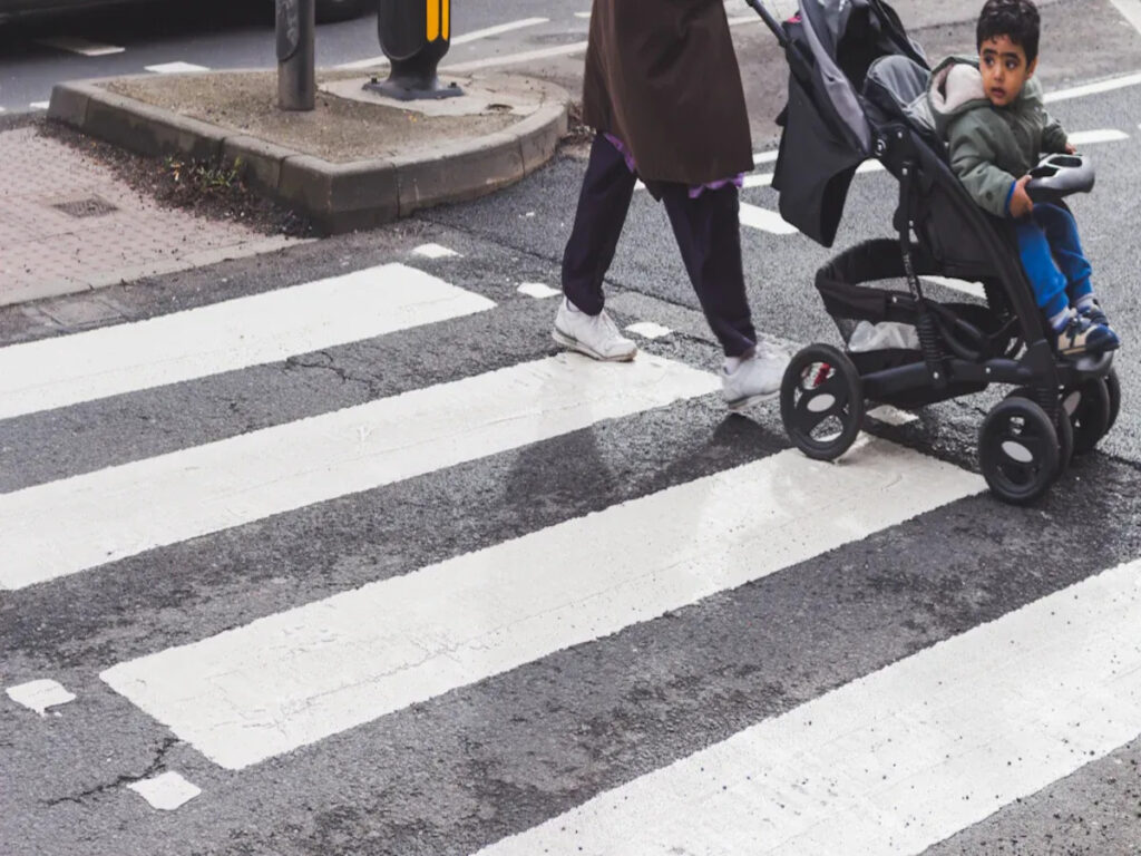 اوبتسيغنز | How Traffic Bollards Improve Pedestrian Safety in Urban Areas OPTSIGNS | How Traffic Bollards Improve Pedestrian Safety in Urban Areas