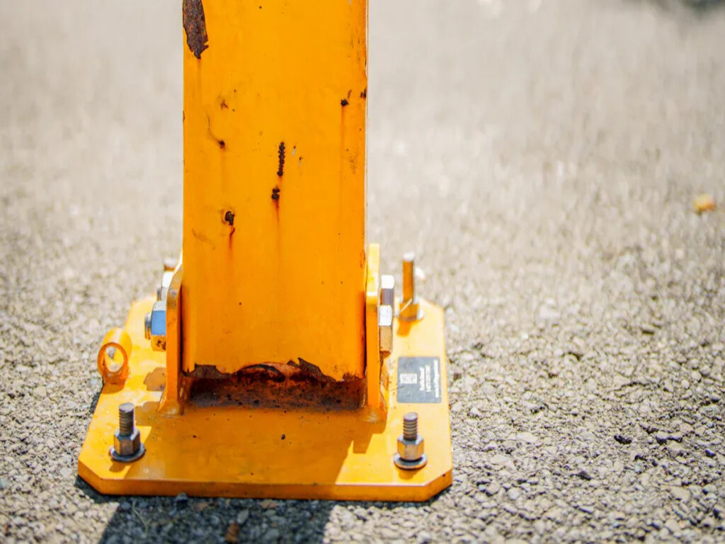 SEGNI OTTICI | Pedestrian Railings vs. Traffic Bollards: Complementary or Conflicting? OPTSIGNS | Pedestrian Railings vs. Traffic Bollards: Complementary or Conflicting?