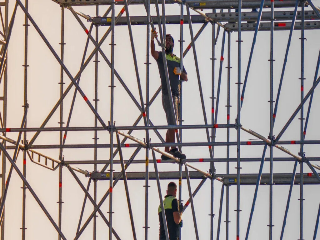 OPTSIGNS | Common Challenges in Civil & Erection Work Projects and How to Address Them OPTSIGNS | Common Challenges in Civil & Erection Work Projects and How to Address Them