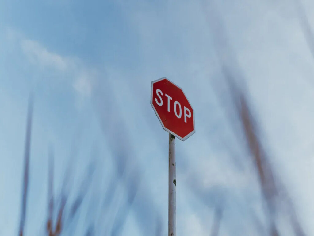 옵션 | Laminate vs. Anti-Graffiti Coatings for Traffic Sign Maintenance and Protection OPTSIGNS | Laminate vs. Anti-Graffiti Coatings for Traffic Sign Maintenance and Protection