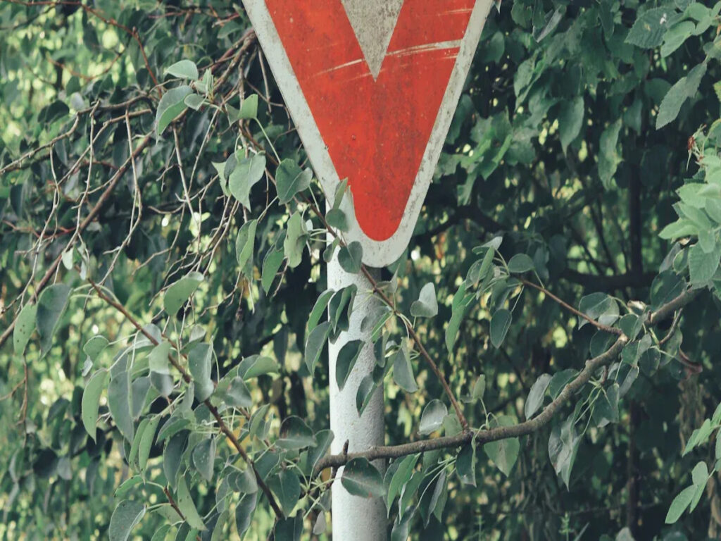 اوبتسيغنز | Why Certain Australian Road Signs Were Phased Out: A Look at Outdated Signage OPTSIGNS | Why Certain Australian Road Signs Were Phased Out: A Look at Outdated Signage
