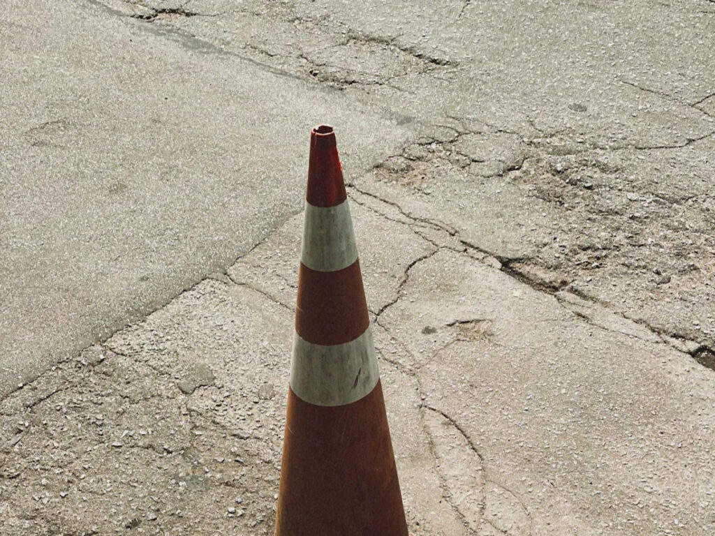 SEGNI OTTICI | Optimizing Traffic Cone Procurement for Los Angeles County's Invitation for Bids (IFB): A Wholesale Approach OPTSIGNS | Optimizing Traffic Cone Procurement for Los Angeles County's Invitation for Bids (IFB): A Wholesale Approach