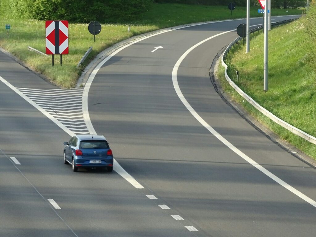 オプトサイン | Strzelecki Hwy Upgrades: Enhancing Safety and Traffic Flow in Gippsland OPTSIGNS | Strzelecki Hwy Upgrades: Enhancing Safety and Traffic Flow in Gippsland