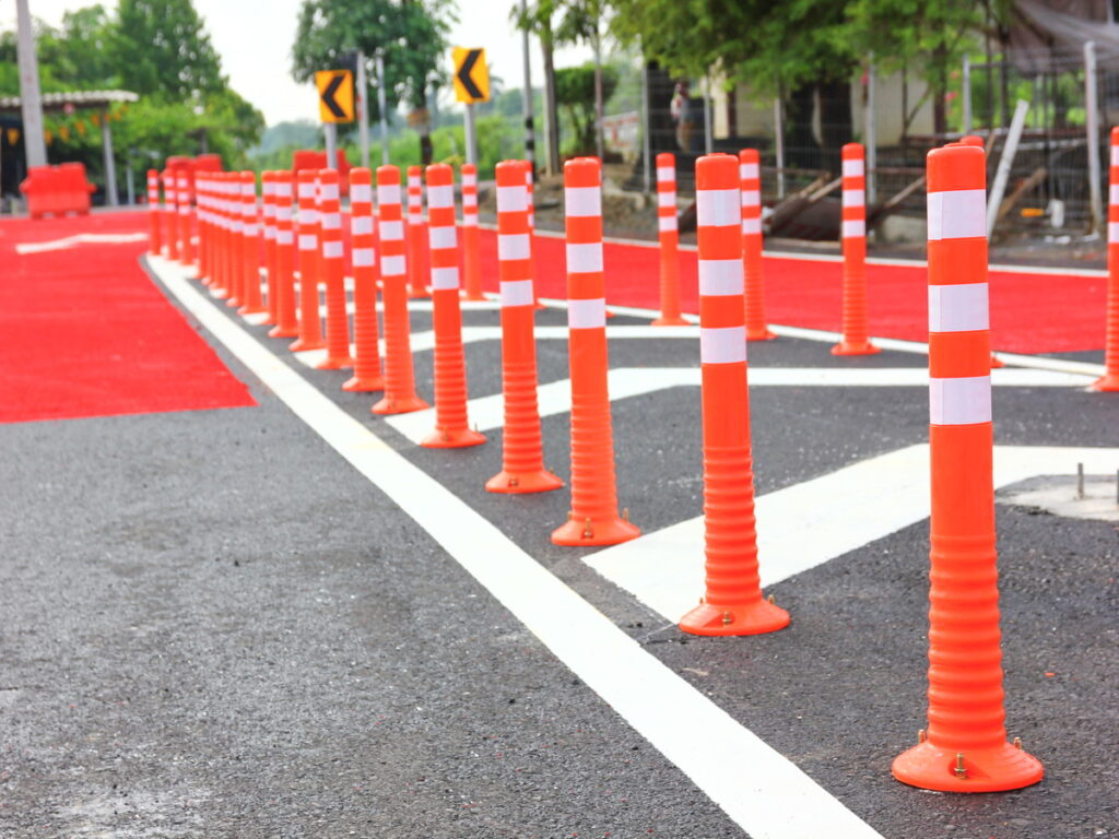 OPTSIGNS | Surface-Mounted Bollard Installation: Anchoring, Bolt Selection & Substrate Preparation