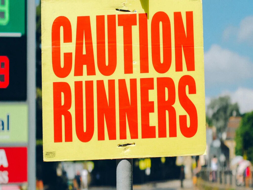 オプトサイン | カスタムOSHA警告標識が職場の安全に不可欠である理由 2025 OPTSIGNS | Why Custom OSHA Caution Signs Are Essential for Workplace Safety in 2025