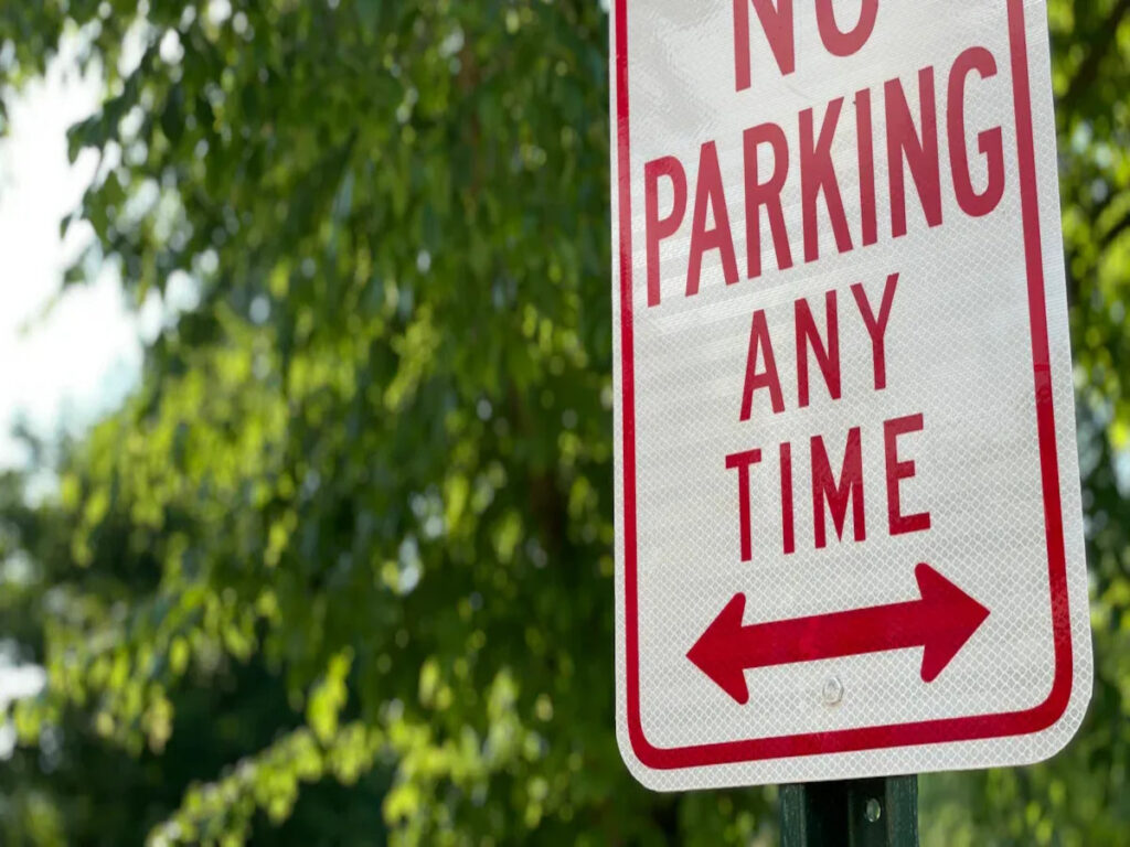 विकल्पसंकेत | Private Parking Signs in Australia: What is Allowed and What Isn’t OPTSIGNS | Private Parking Signs in Australia: What is Allowed and What Isn’t