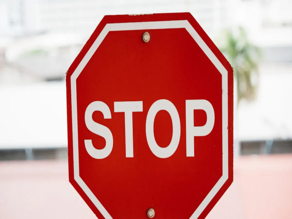 OPTSIGNS | How the Right Font Improves Road Safety Signs Effectiveness