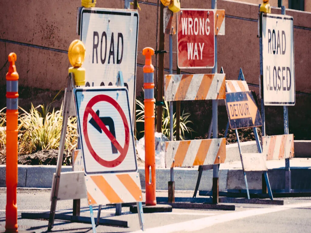 OPTSIGNS | Why Mismatched Traffic Signs and Barricades Lead to Dangerous Accidents