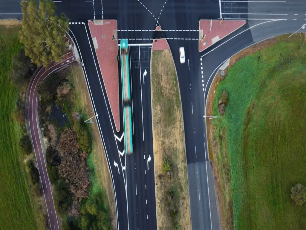 OPTSIGNS | How to Choose the Right Traffic Signs for Different Types of Intersections in Australia