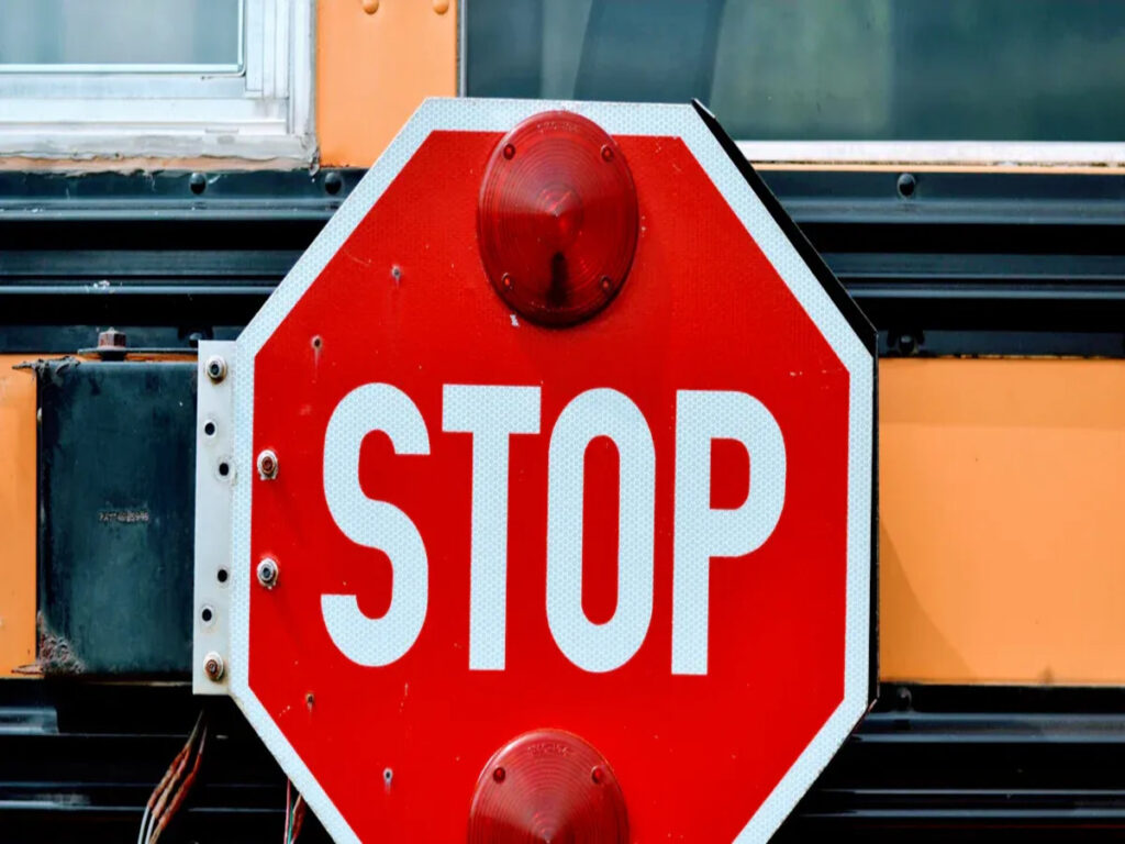 옵션 | 정지 신호를 수출합니다: 수입 업체가 표준과 문서에 대해 알아야 할 것입니다 OPTSIGNS | Exporting STOP Signs: What Importers Should Know About Standards and Documentation