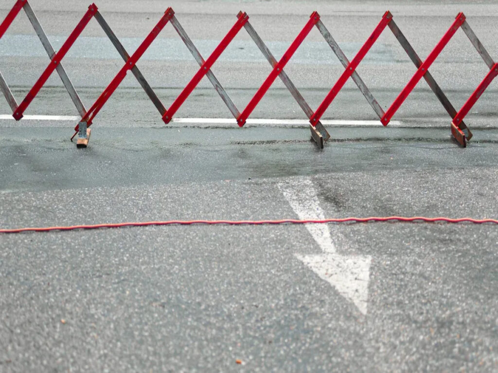 OPTSIGNS | Why Steel Expandable Barriers Are Transforming Construction Site Safety