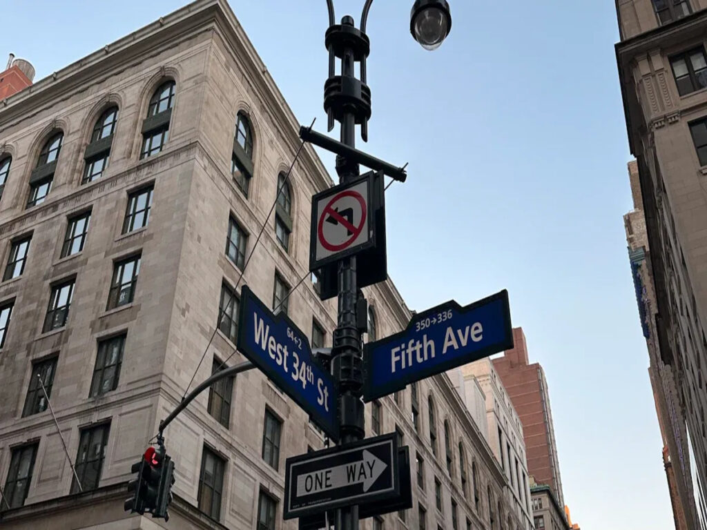 ОПТСАЙНЫ | Дорожные знаки в Квебеке на английском языке? Understanding Quebec's Language Laws and Road Signage OPTSIGNS | Are Road Signs in Quebec in English? Understanding Quebec's Language Laws and Road Signage
