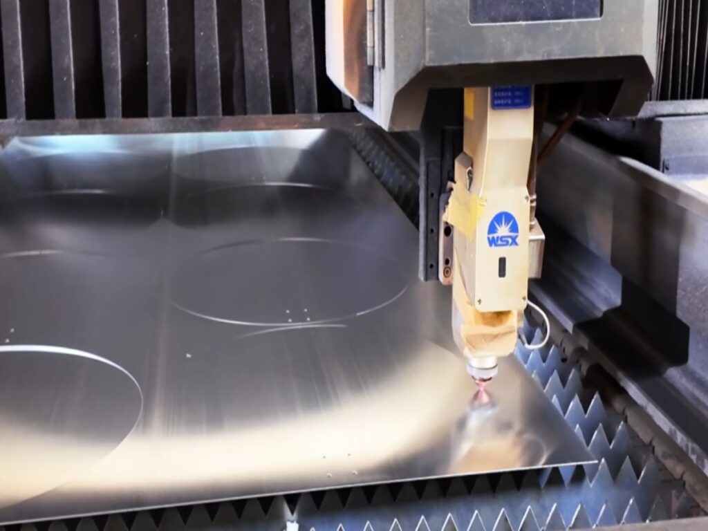 OPTSIGNS | Aluminum Traffic Signs Thickness and Its Role in Meeting MUTCD Compliance