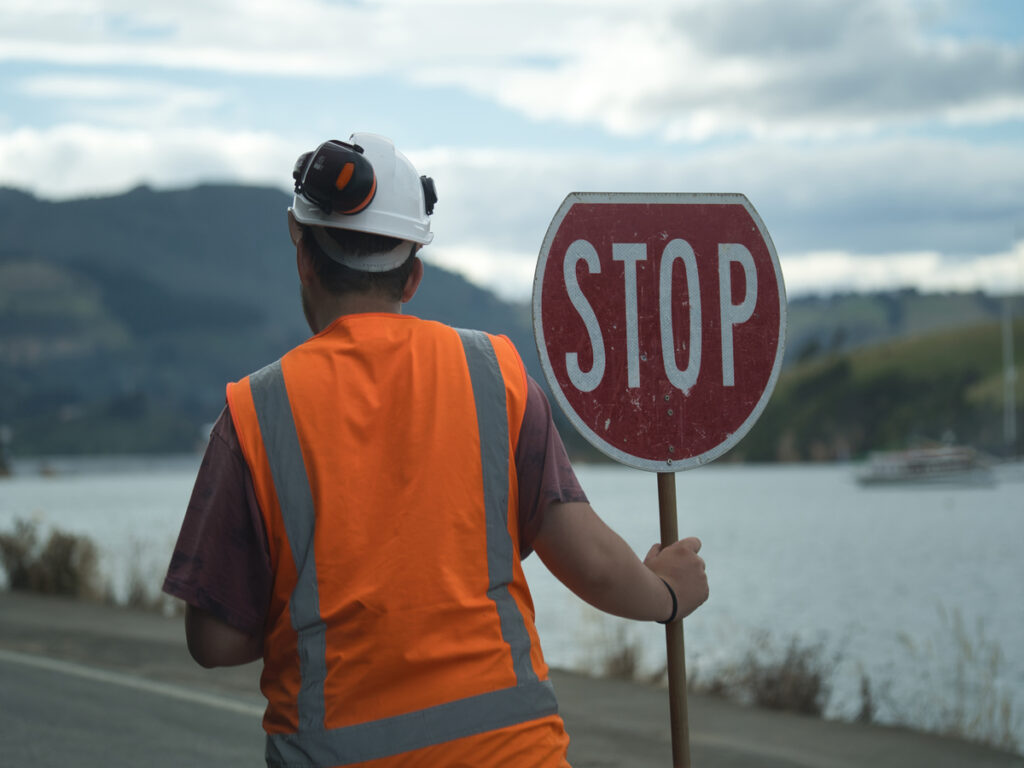 OPTSIGNS | When to Stop for Crossing Guards Using Hand Held Stop Signs