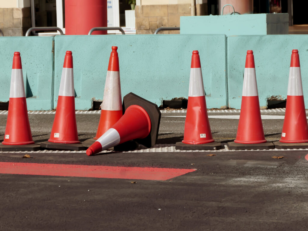OPTSIGNS | How to Set Up Road Cones & Delineators for Maximum Safety?