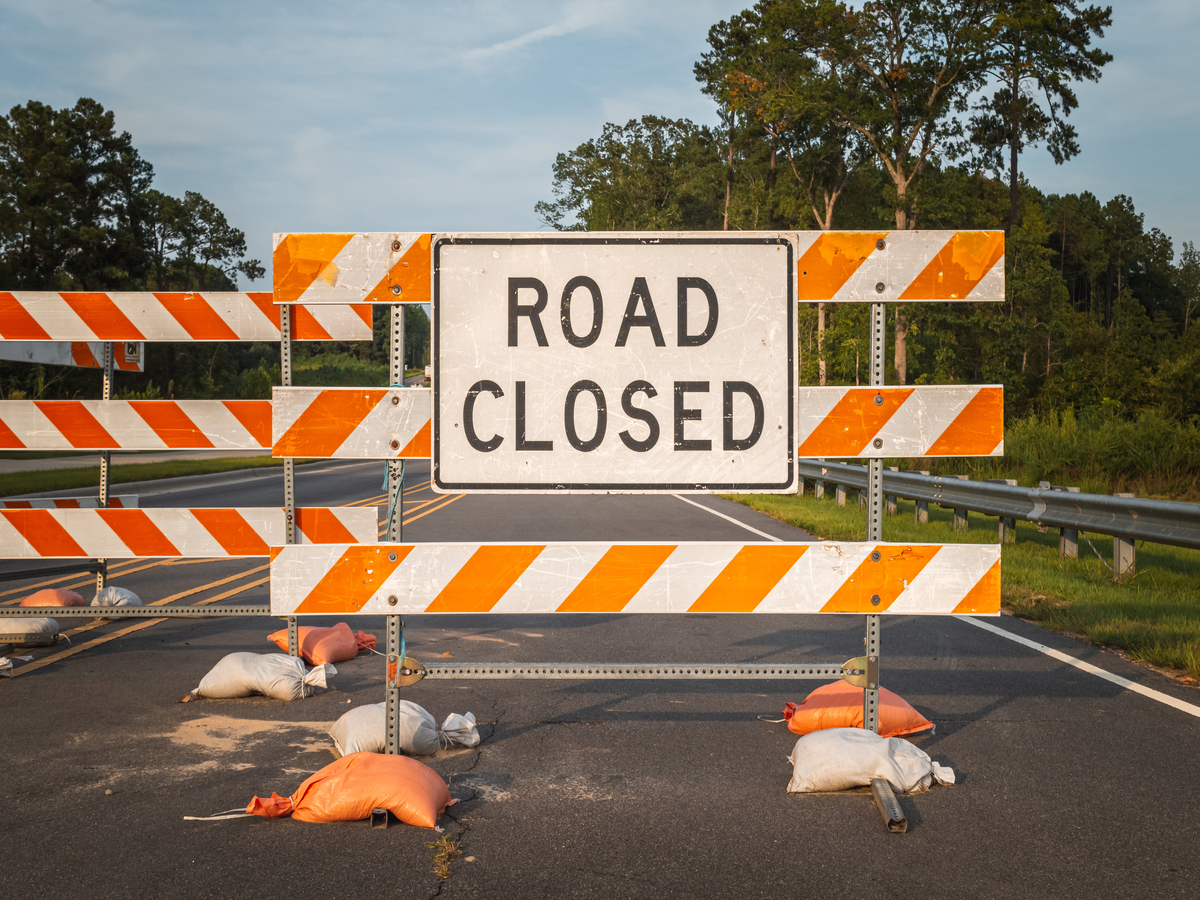 Work Zone Setup 101: Construction Road Signs Placement Guide