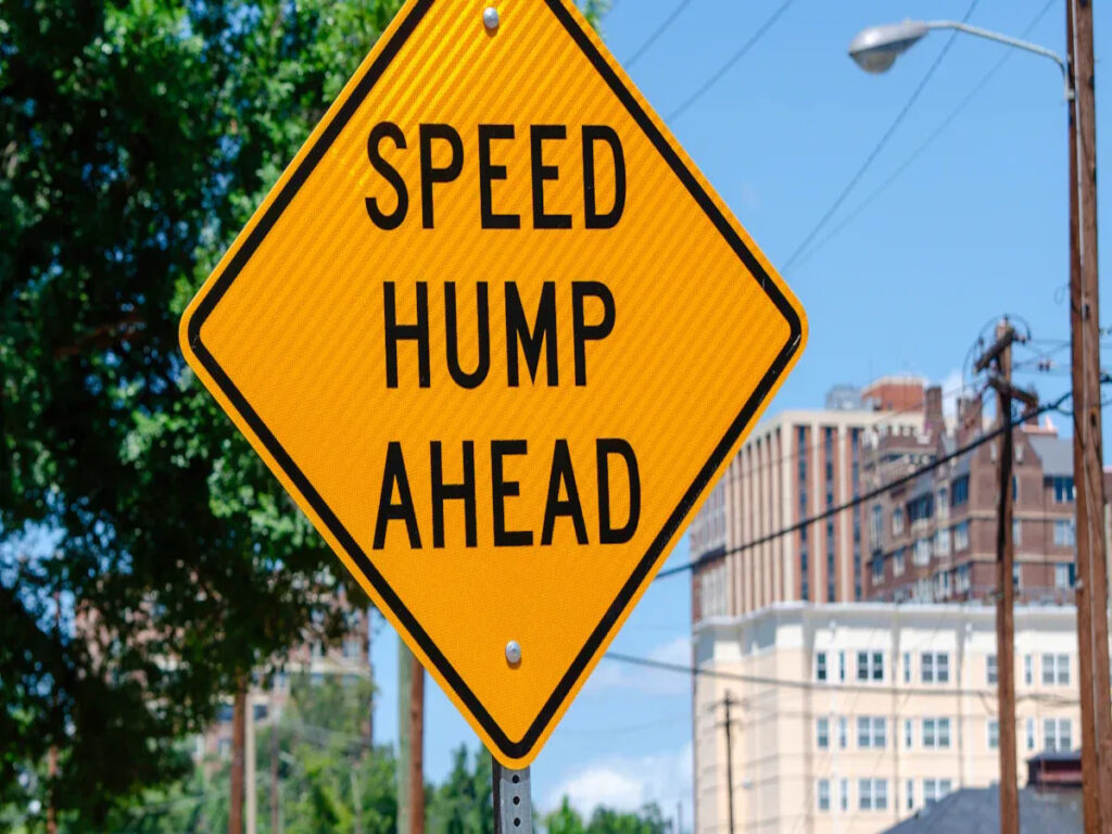옵션 | Why Installing Speed Humps Without Speed Hump Signs Poses Safety Risks OPTSIGNS | Why Installing Speed Humps Without Speed Hump Signs Poses Safety Risks