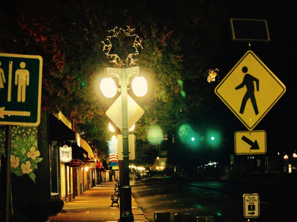 OPTSIGNS | Maximizing Road Safety: How Flashing Traffic Signs Enhance Visibility and Reduce Accidents
