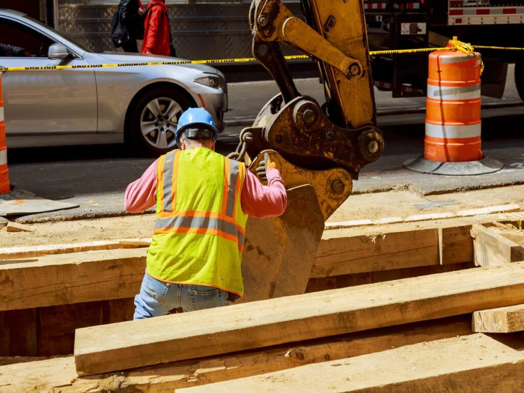 OPTSIGNS | How Signage Can Improve Heavy Machinery Safety on Construction Sites: A Case Study on Concrete Pump Accidents