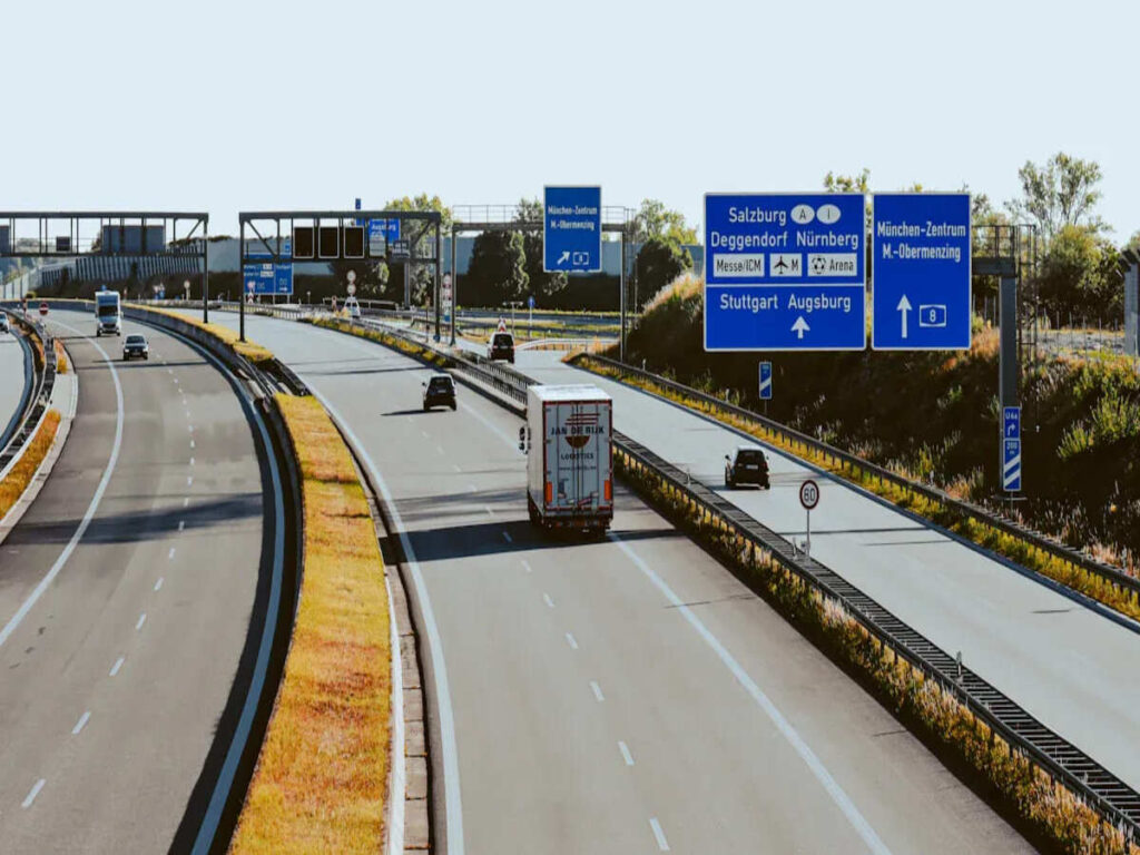 OPTSIGNS | How to Compare German Traffic Signs with the Ones in the US: A Comprehensive Guide