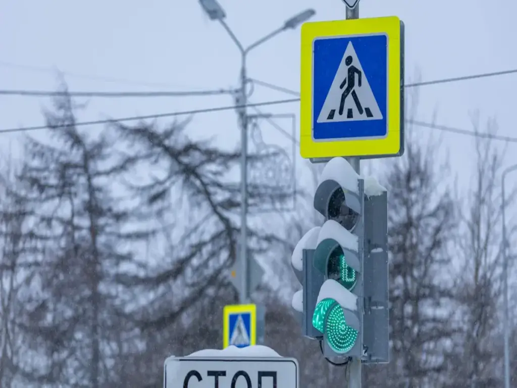 OPTSIGNS | Can You Use Smaller Signs on Private Land in the UK?