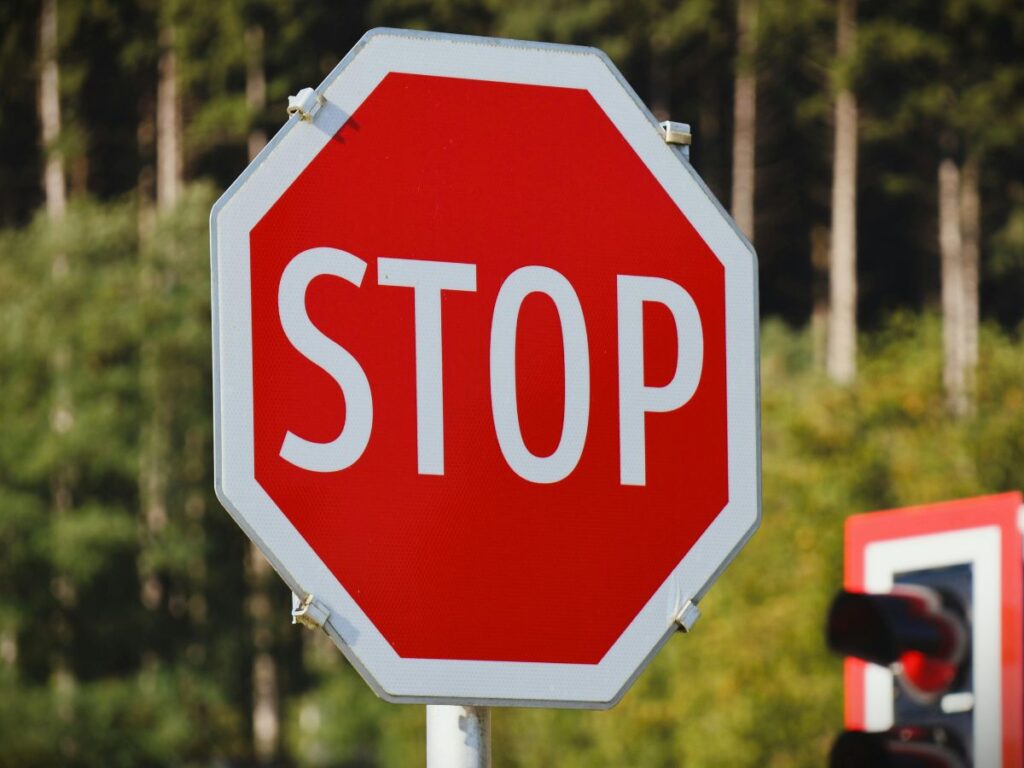 OPTSIGNS | Plastic Sign Frames and Composite Materials for Road Sign Frames